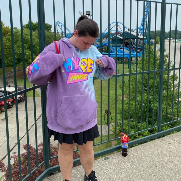 Size XL - Hype House Hoodie - Picture 5 of 5